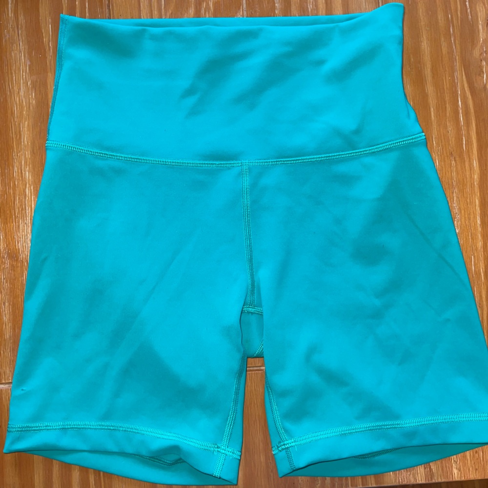 Lululemon Athletica Wunder Train High Rise Shorts 6”